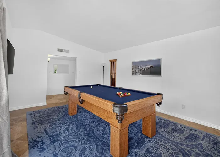 Dom wakacyjny Peaceful-minutes To Old Town -mayoclinic -hot Tub- Pool Table *